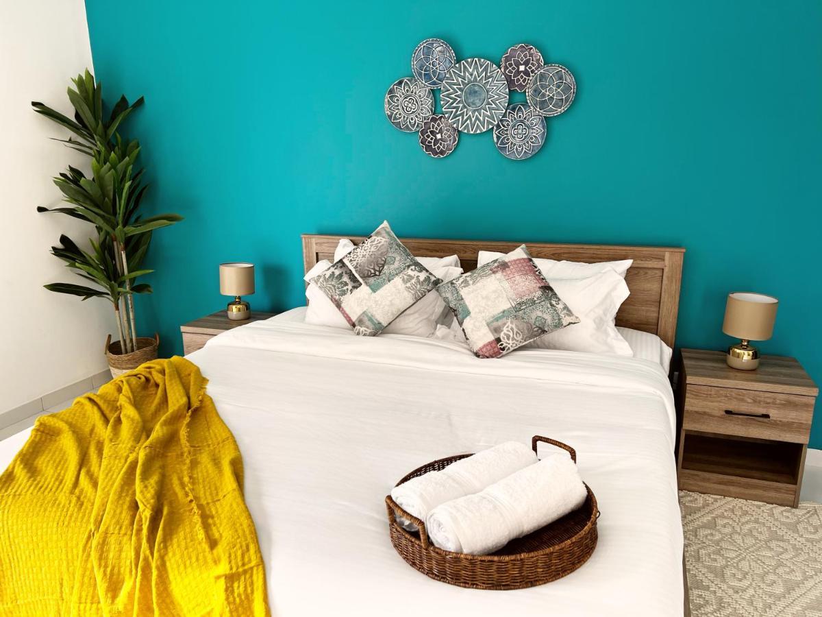 Newly Renovated Marina & Sea View Family Condo دبي المظهر الخارجي الصورة